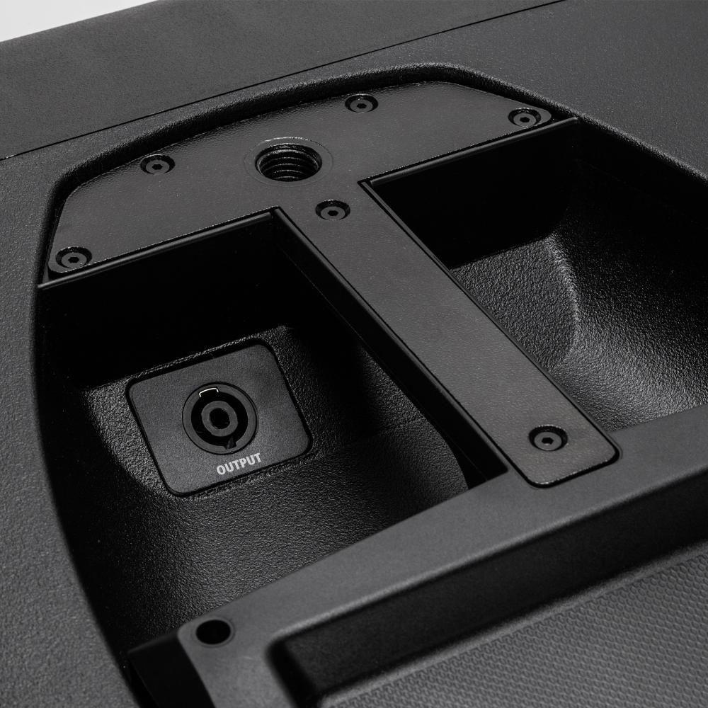 014_Evox-J-sub-closeup4_gallery.webp