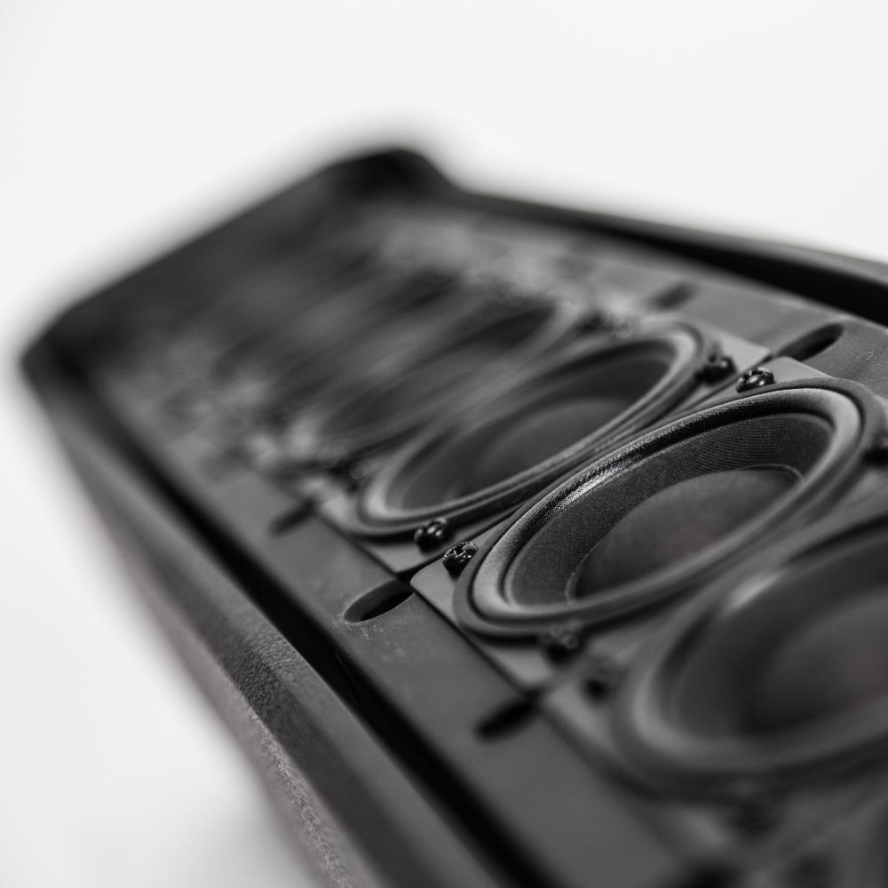 011_Evox-J-colomn-closeup1_gallery.webp
