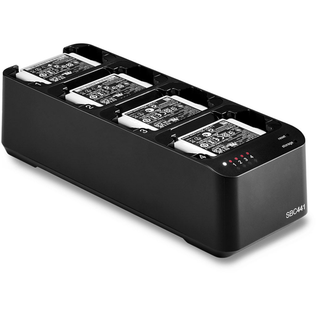 Shure SBC441 er en 4-bay dokkinglader for Axient Digital PSM ADXR uten strømforsyning