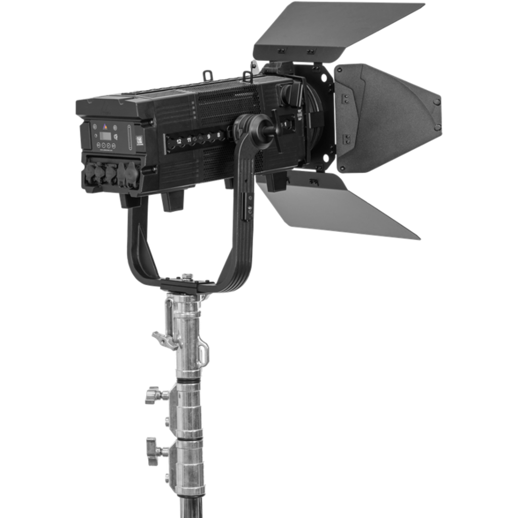 ASTERA AF250 Leo Fresnel 350W RGBMA LED, 15° – 60°, 2750 - 20000K