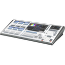 Avolites Arena er en profesjonell lyskonsoll med stor kontrollflate, doble berøringsskjermer, hvit m/flight