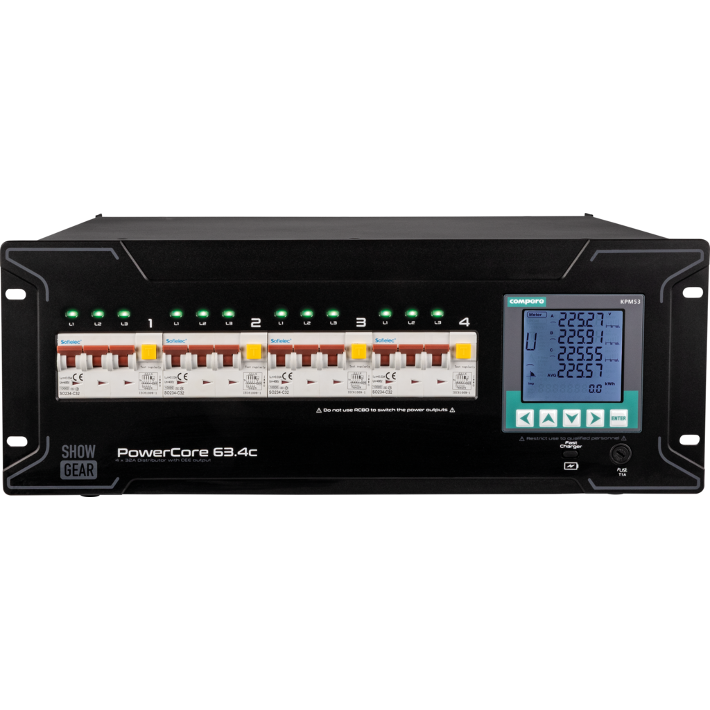 [E623030] Showgear PowerCore 63.4c er en 63 A 400 V 3-fase strømdistributør med 4 × CEE 32 A utganger, individuell 4-polet RCBO-beskyttelse og integrert energiovervåking